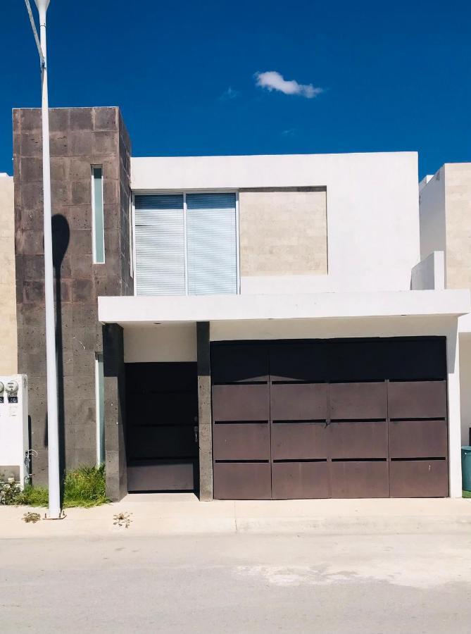Casa Grande Y Comoda Cerca De Zona Industrial San Luis Potosí Exterior foto